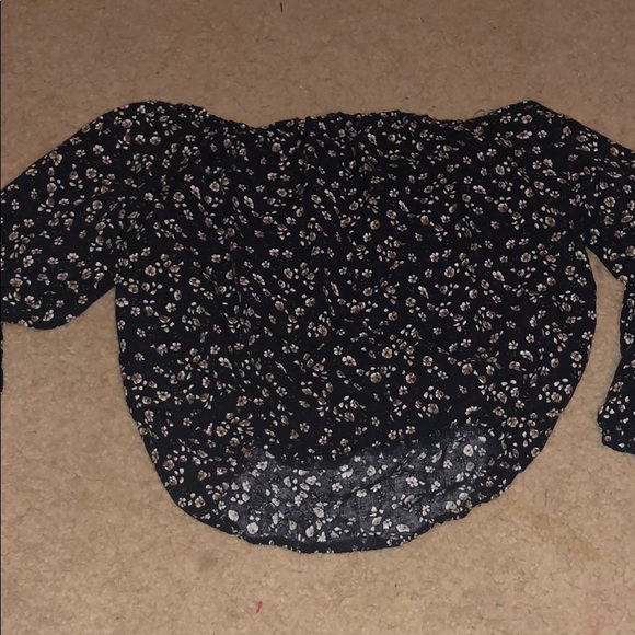 Brandy Melville top - Picture 4 of 5